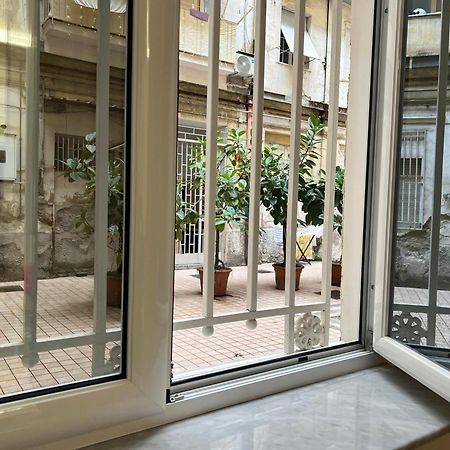 Apartamento L'Ospite Napoletano Nápoles Exterior foto