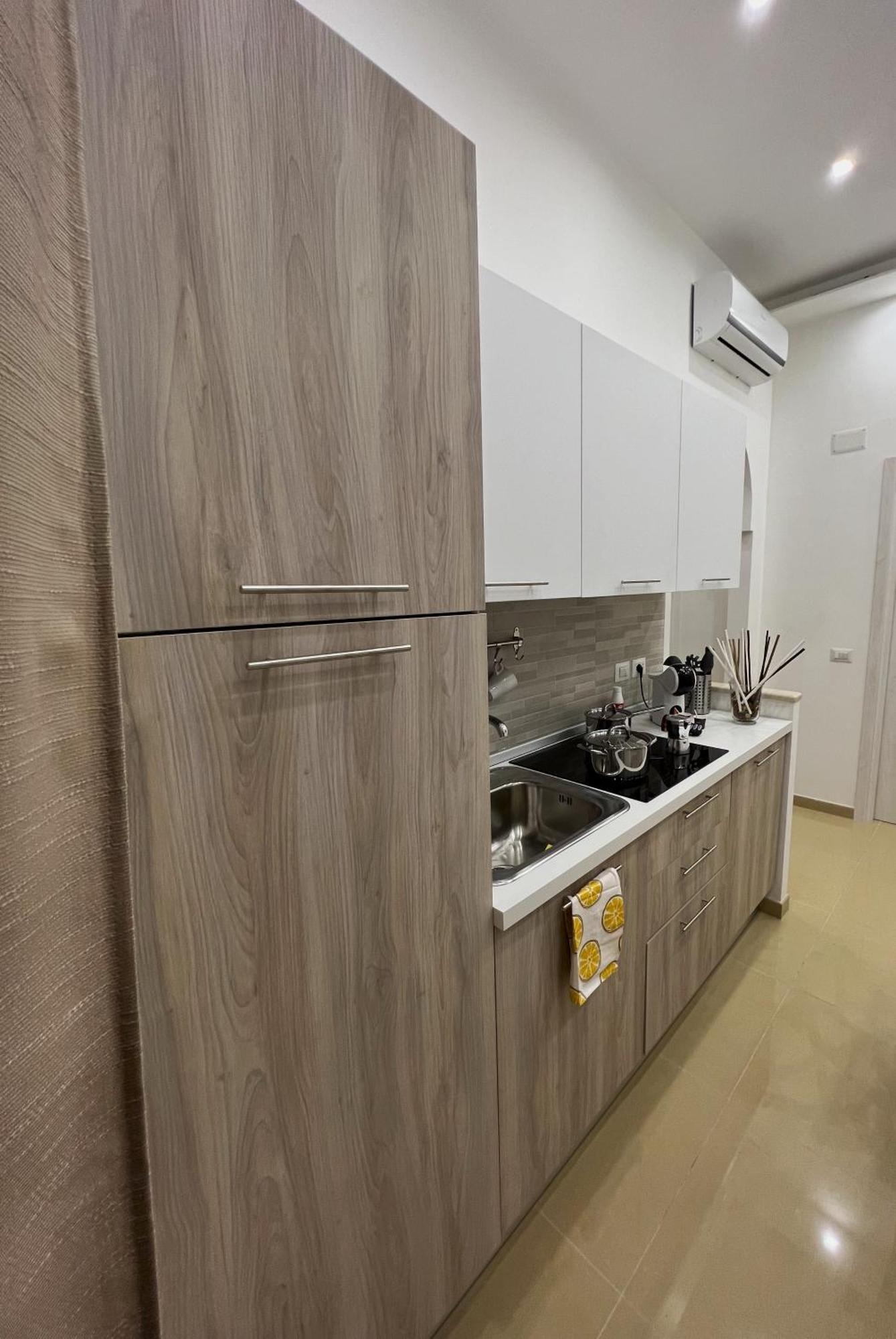 Apartamento L'Ospite Napoletano Nápoles Exterior foto
